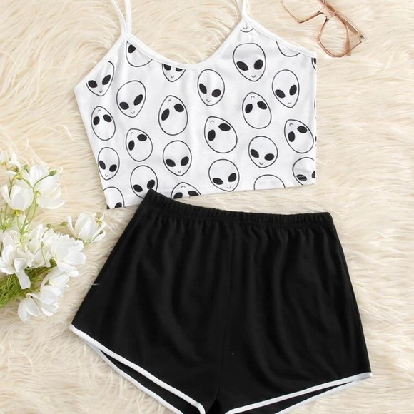 Camis and shorts - Picture 1 of 2